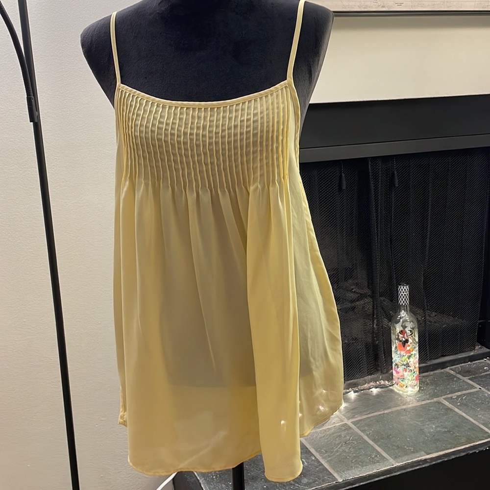 Loft Yellow tank - Picture 1 of 16